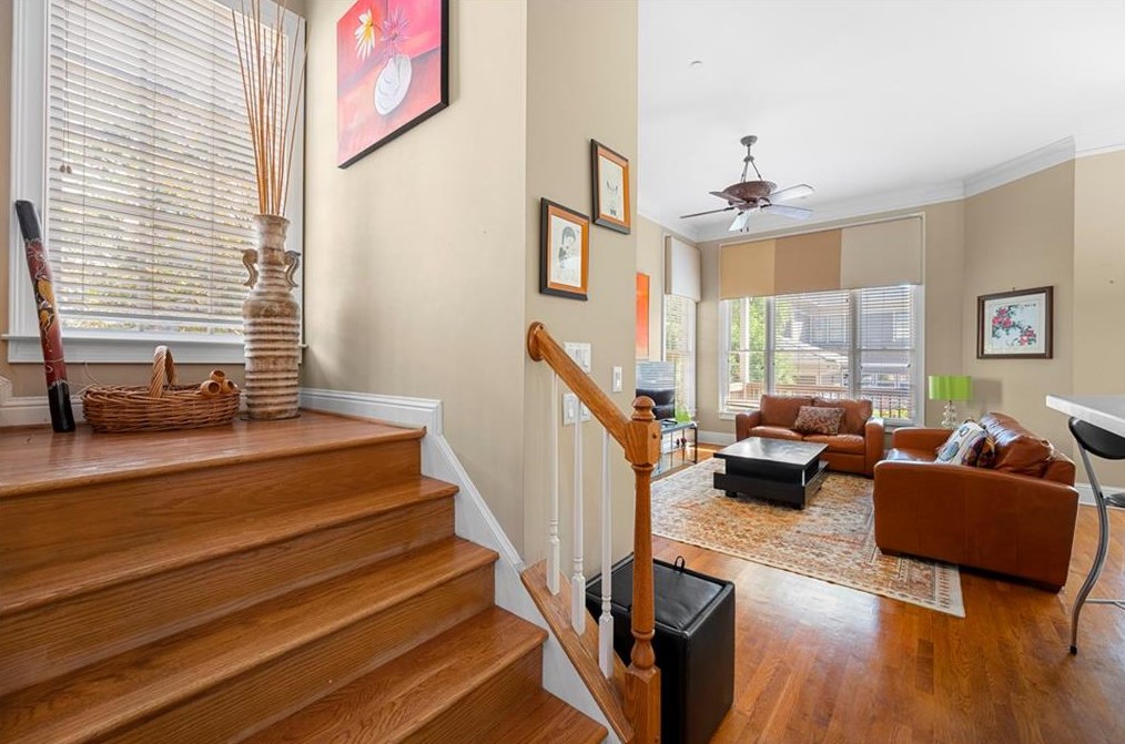 999 Emory Parc Pl, Decatur GA  30033-4054 exterior