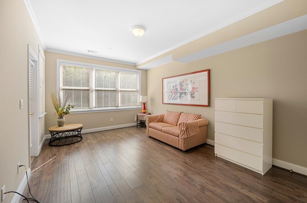 999 Emory Parc Pl, Decatur GA  30033-4054 exterior