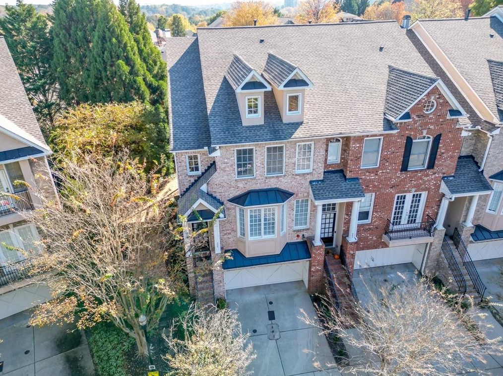 999 Emory Parc Pl, Decatur GA  30033-4054 exterior