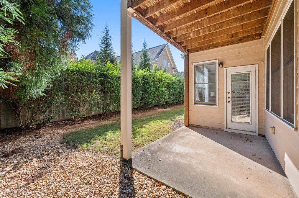 999 Emory Parc Pl, Decatur GA  30033-4054 exterior