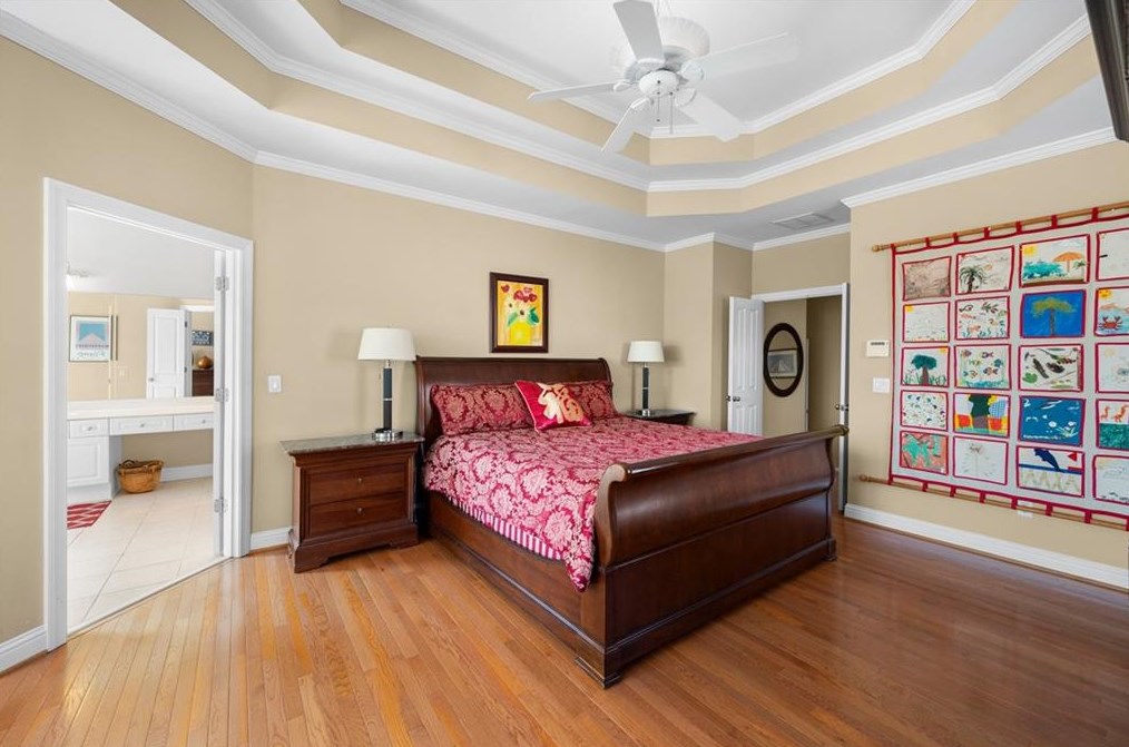 999 Emory Parc Pl, Decatur GA  30033-4054 exterior