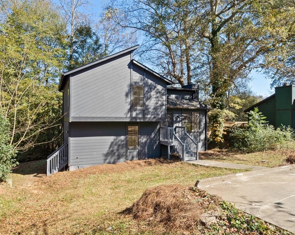1067 Mainstreet Valley Dr, Stone Mountain, GA 30088