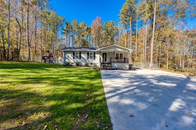 106 John Barber Rd, Hiram, GA 30141