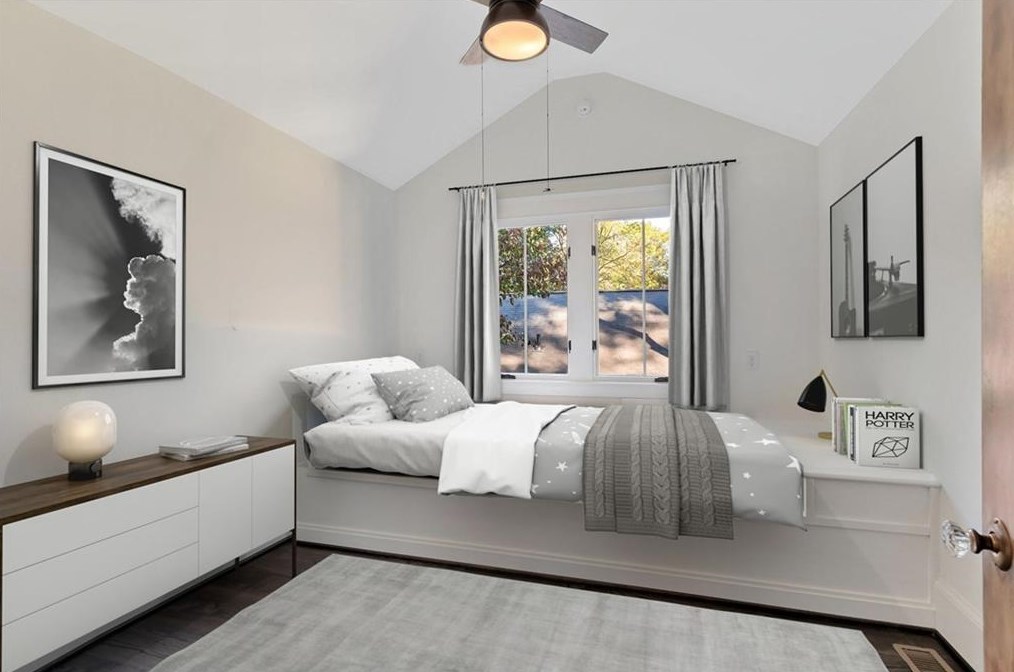 1426 Oakview Rd, Decatur GA  30030-4229 exterior