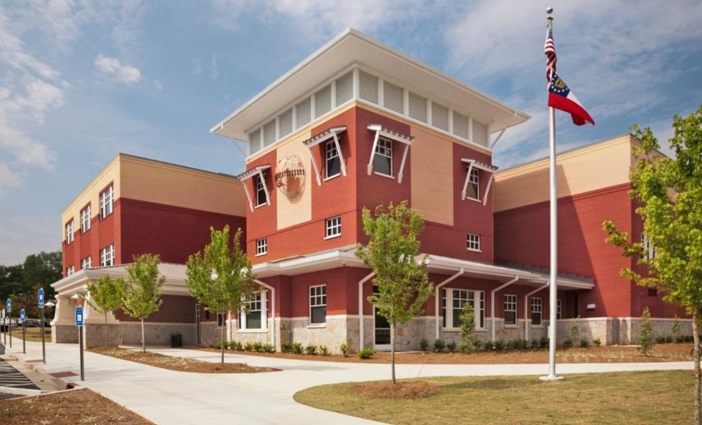 1426 Oakview Rd, Decatur GA  30030-4229 exterior