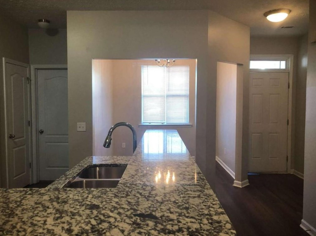 6275 Ellenwood Dr, Rex GA  30273-5027 exterior