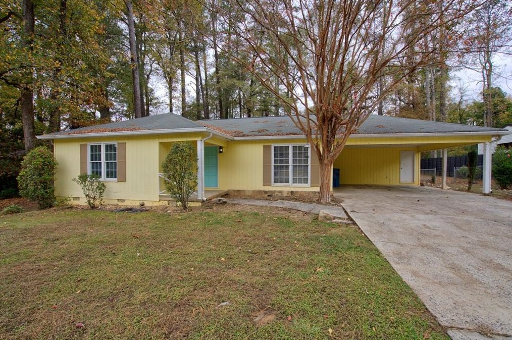 195 Pebble Trl, Alpharetta, GA 30009-3224