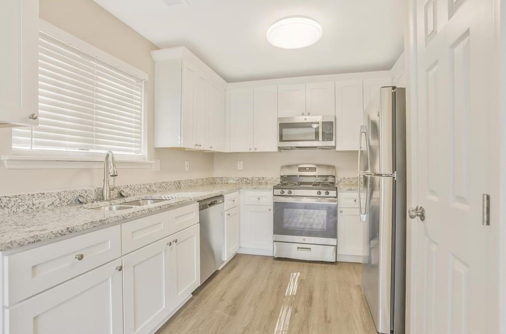 3744 Riverchase Way, Decatur GA  30034-4880 exterior