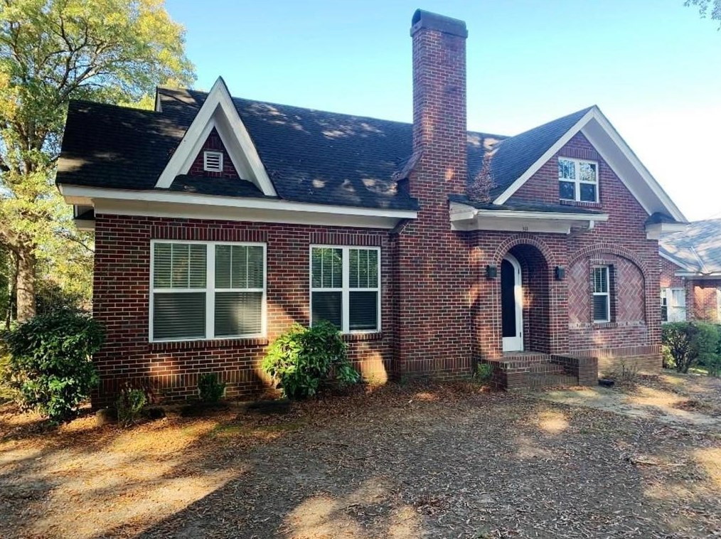512 N Wall St, Calhoun, GA 30701