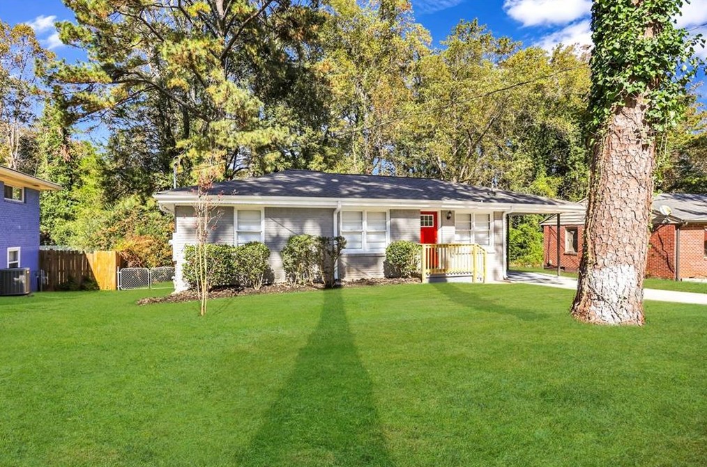 3164 Robin Rd, Decatur GA  30032-3718 exterior