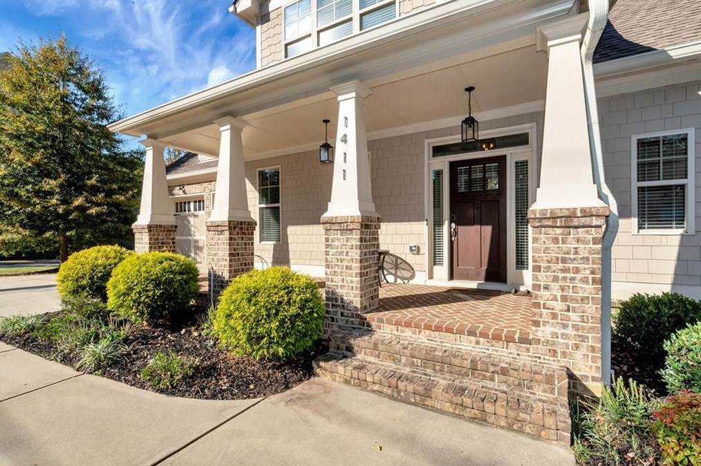 1411 Hawthorne Ave, Smyrna GA  30080-2137 exterior