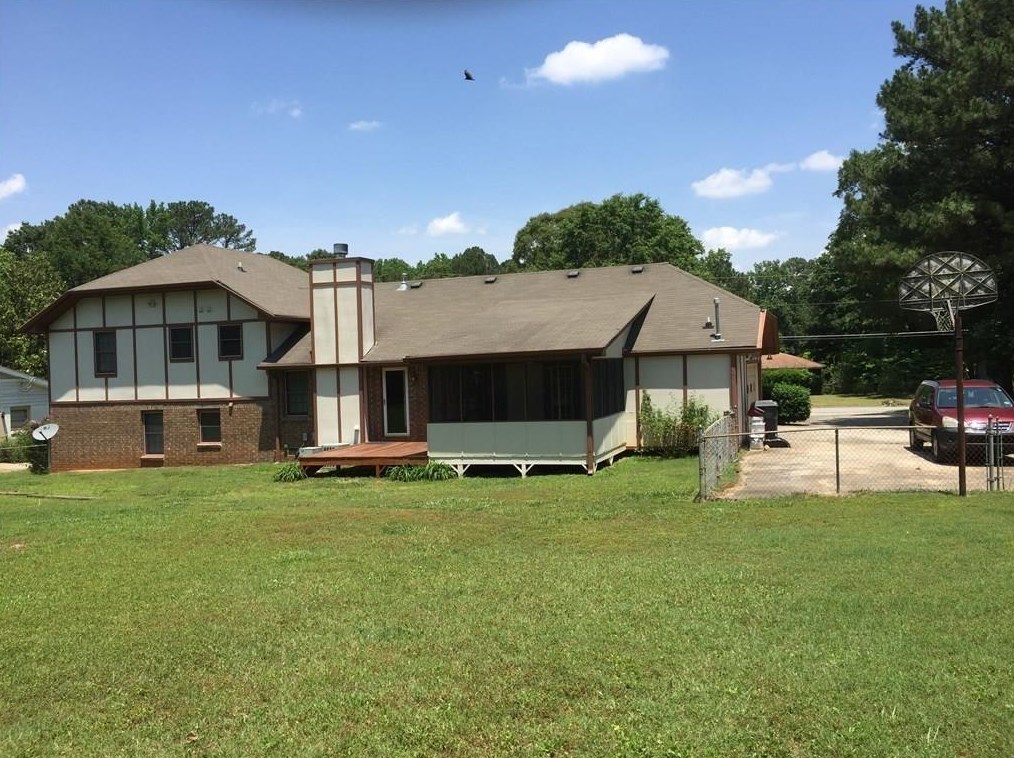 227 Sandra Dr Nw, Lilburn, GA 30047