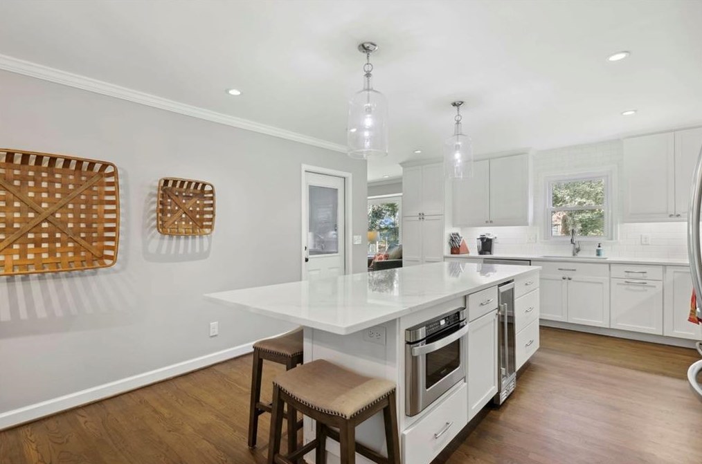 5239 Wyntercreek Cir, Atlanta GA  30338-3810 exterior