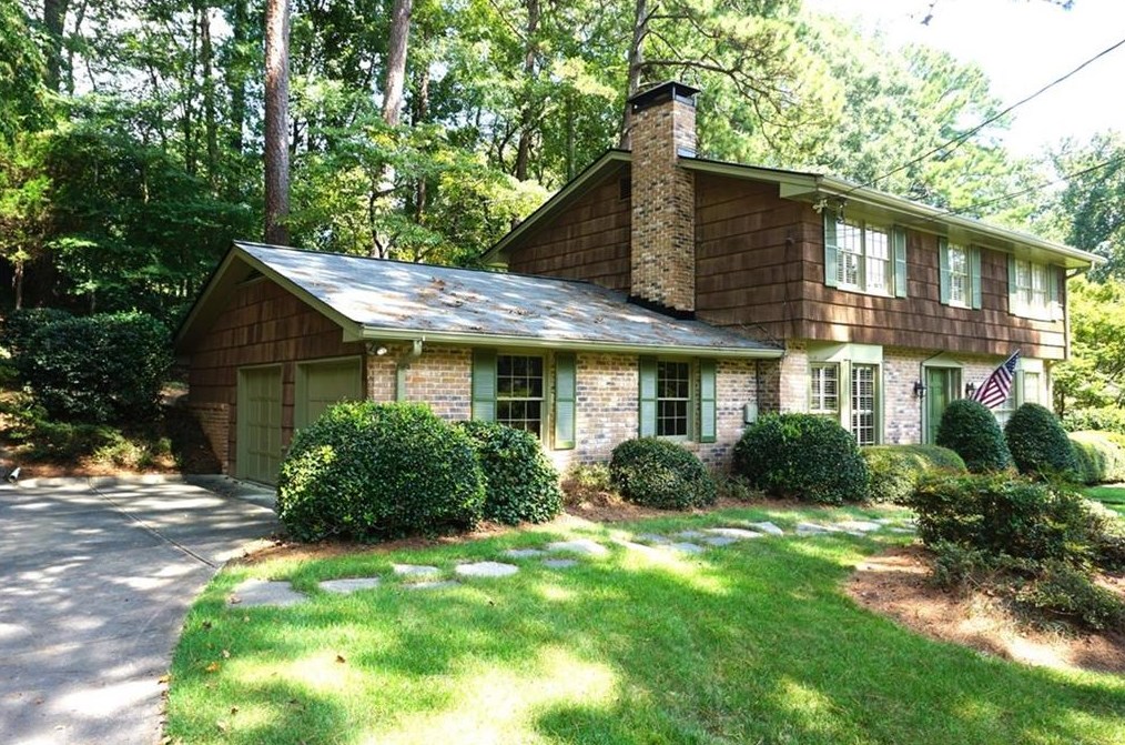 3178 Sugarplum Rd, Atlanta GA  30345-1553 exterior