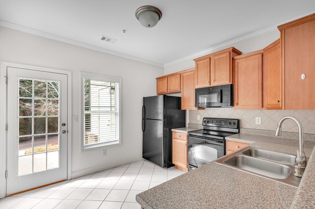 367 Oconee River Cir, Athens GA  30605-4251 exterior