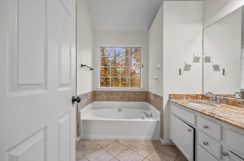 1430 Millstone Dr, Alpharetta GA  30004-7421 exterior