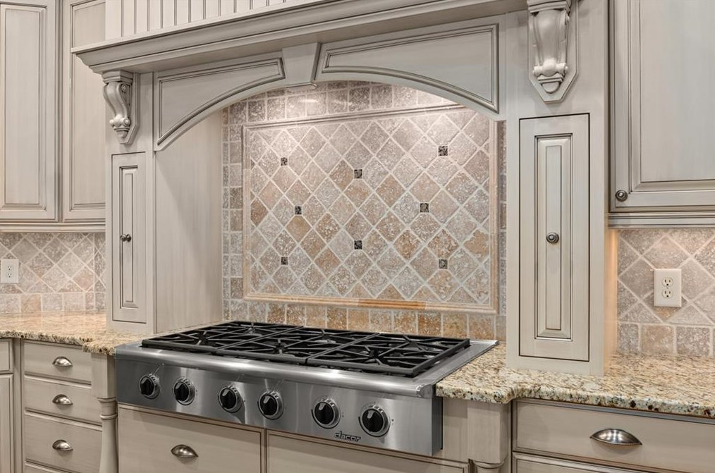 2960 Mnr Brg Dr, Alpharetta GA 30004-8818 exterior