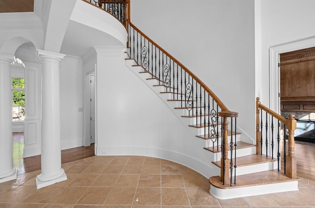 2960 Mnr Brg Dr, Alpharetta GA 30004-8818 exterior