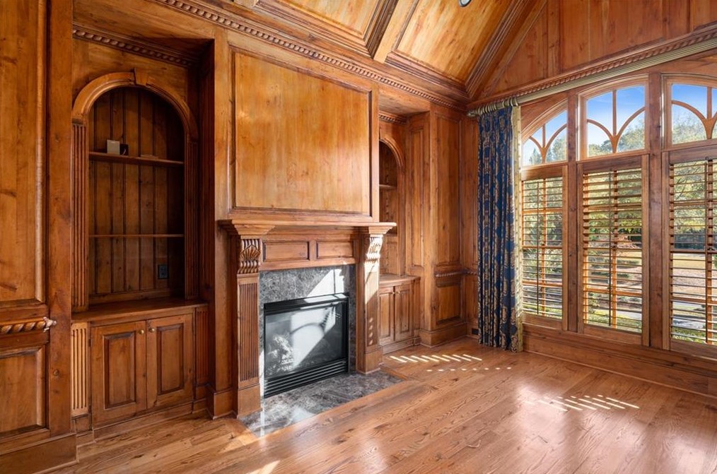 2960 Mnr Brg Dr, Alpharetta GA 30004-8818 exterior