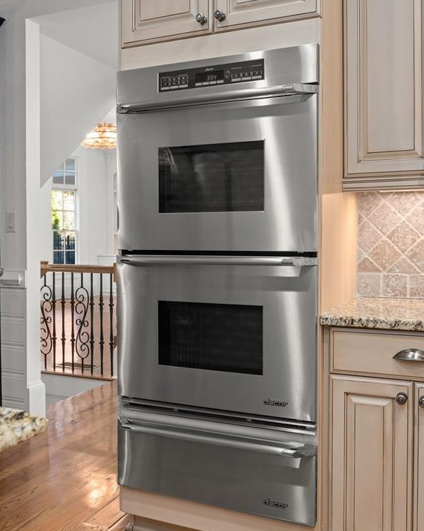 2960 Mnr Brg Dr, Alpharetta GA 30004-8818 exterior