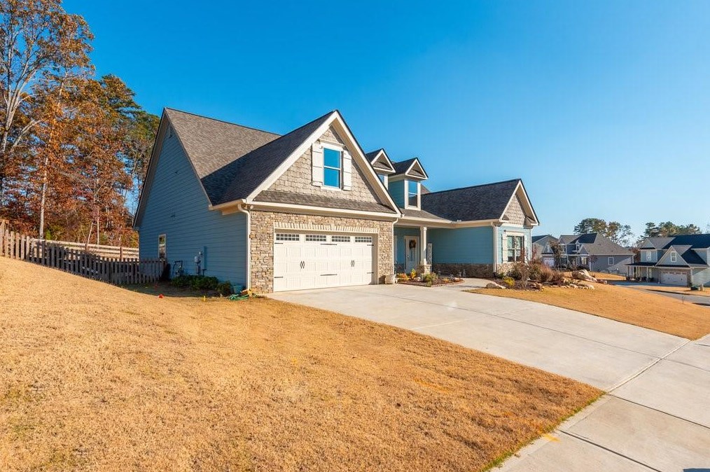 464 Tom Avery Dr, Ball Ground, GA 30107