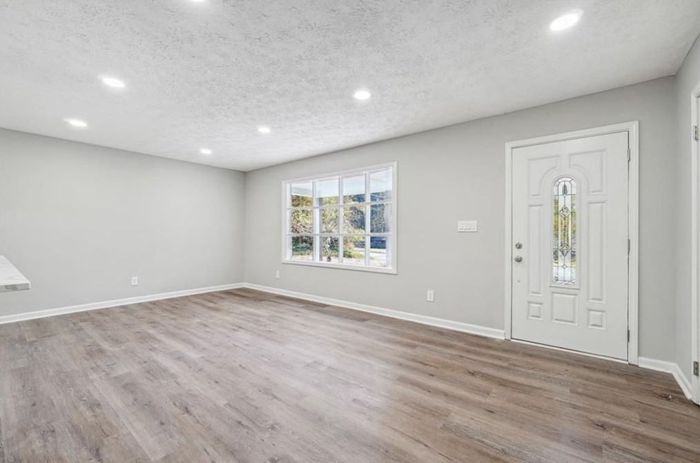 4651 Lucerne Valley Rd Sw, Lilburn, GA 30047