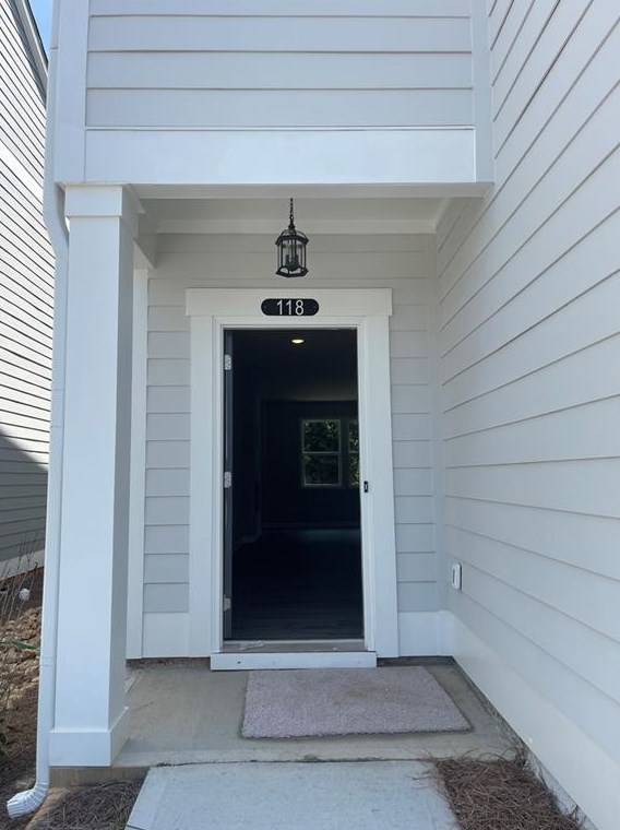 118 Mill Pond Ln, Calhoun, GA 30701