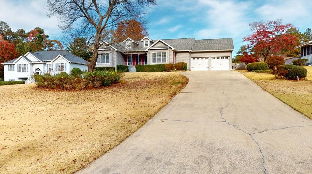 4094 Falcon Shores Ct, Acworth, GA 30101-4283