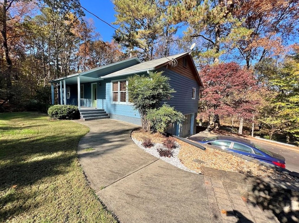 3265 Glen Wallace Dr, Cumming, GA 30040-6390