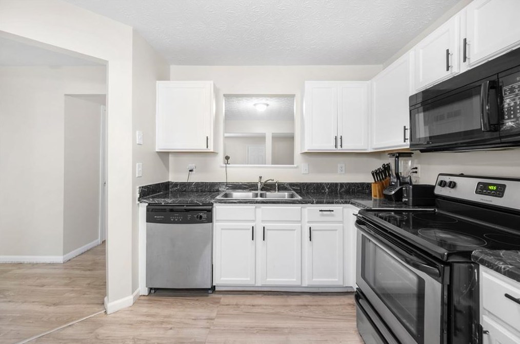 3342 Waldrop Trl, Decatur GA  30034-7425 exterior