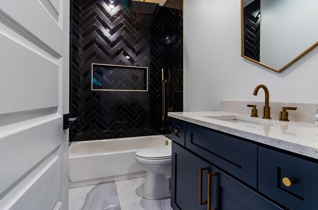 570 Parker Ave, Decatur GA  30032-3965 exterior