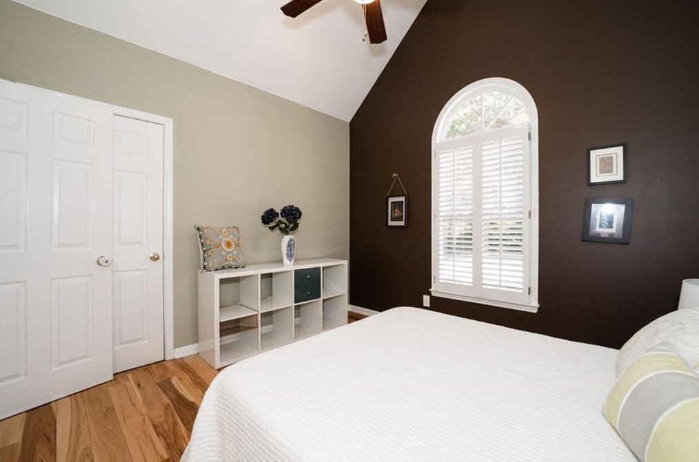 3176 Oakhill Pl, Decatur GA  30033-3300 exterior