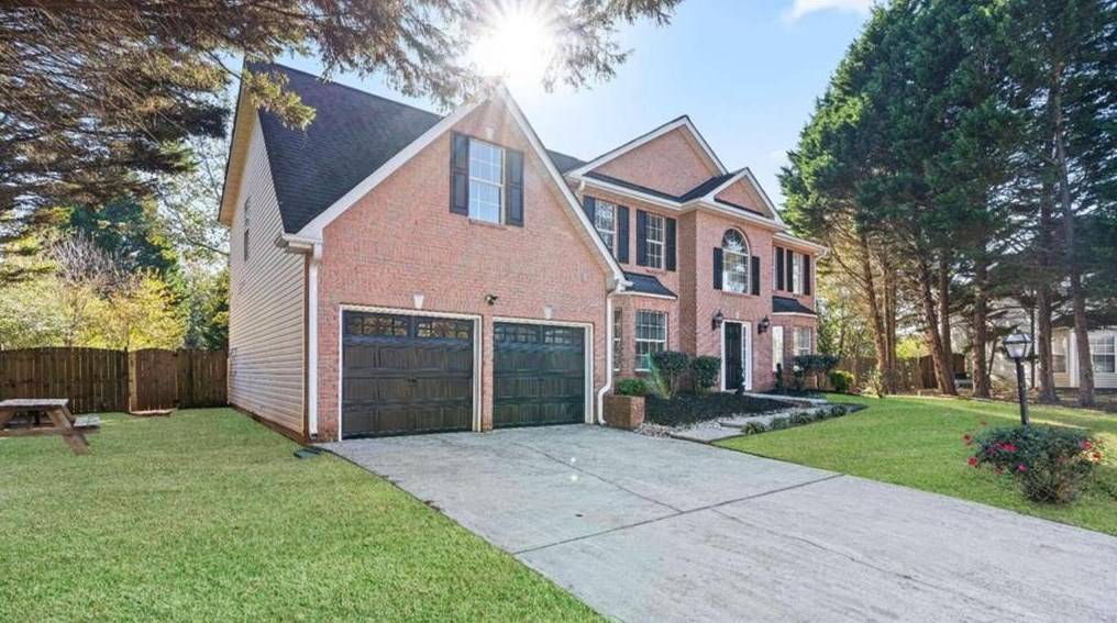 2170 Trickle Creek Ct, Decatur GA  30035-2524 exterior