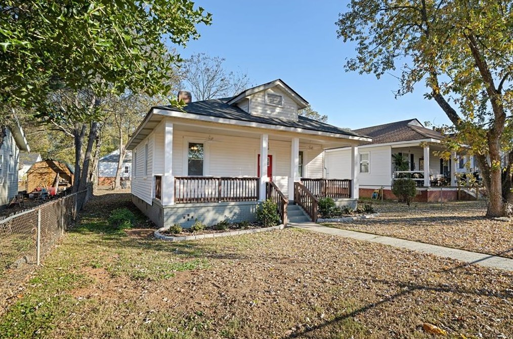 46 Akron St, Euharlee, GA 30120-2502