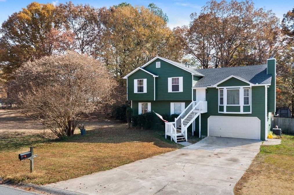 303 Amberwood Ct, Euharlee, GA 30145-2737