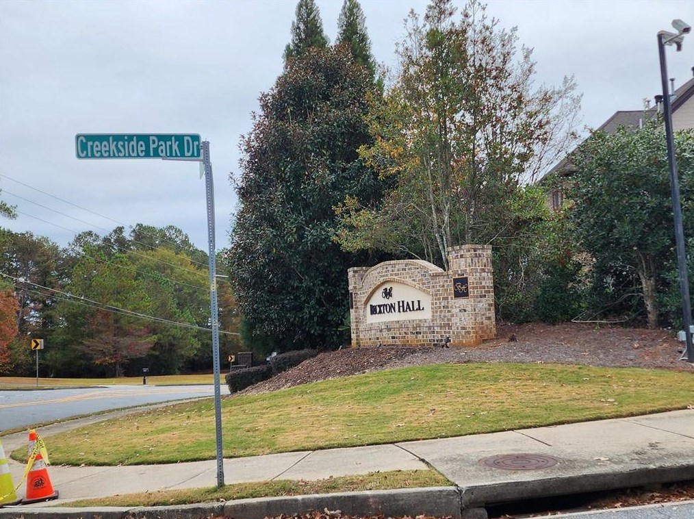 59 Creekside Park Dr, Alpharetta, GA 30022-8136