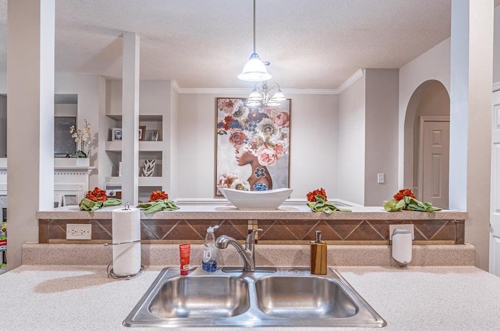 4852 Park Cir, Atlanta GA  30349-2049 exterior