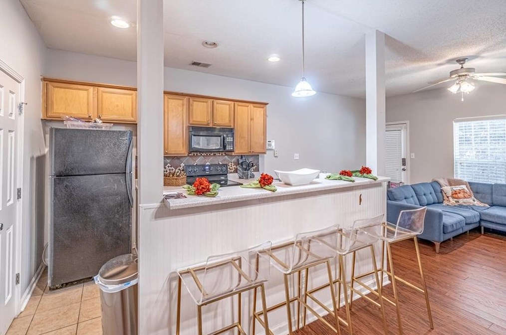 4852 Park Cir, Atlanta GA  30349-2049 exterior