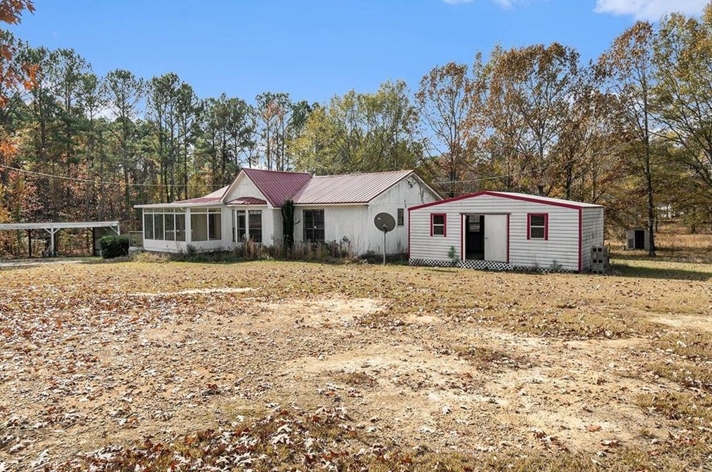 7703 Blacks Bluff Rd Sw, Cave Spring, GA 30124
