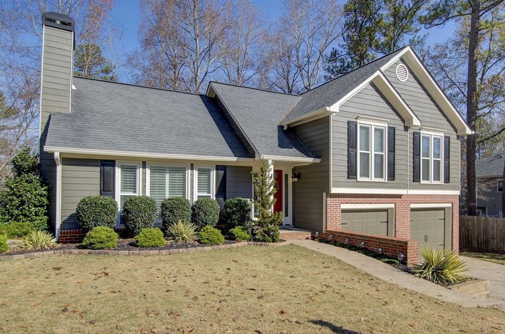 649 Radford Cir, Holly Springs, GA 30188-5539