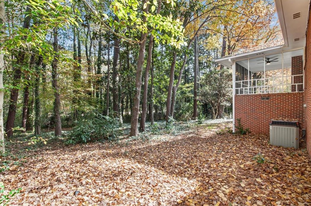 2935 Ponderosa Cir, Decatur GA  30033-1526 exterior