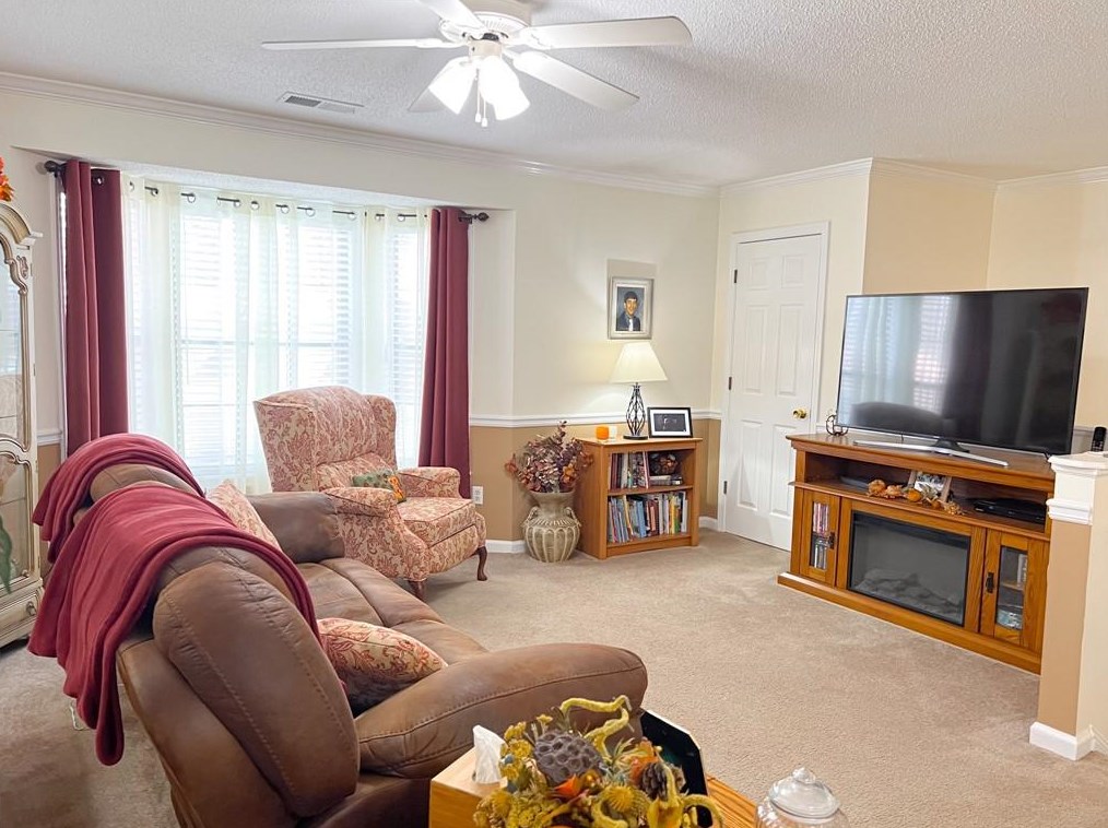 403 Mt Vernon Dr, Calhoun, GA 30701