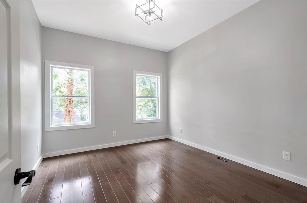 1035 Westmoor Dr, Atlanta GA  30314-2822 exterior