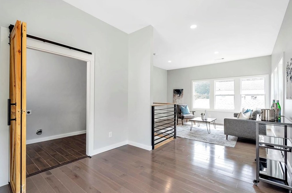 1035 Westmoor Dr, Atlanta GA  30314-2822 exterior