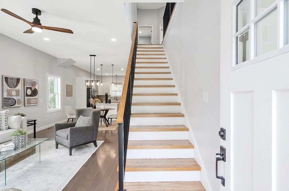 1035 Westmoor Dr, Atlanta GA  30314-2822 exterior
