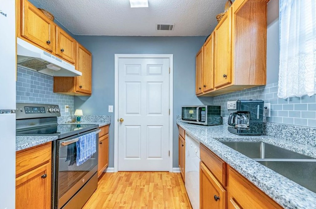 111 Westside Chase, Euharlee GA  30120-6389 exterior