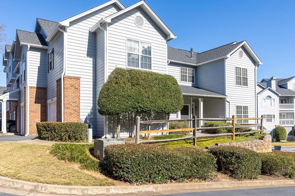 811 Vinings Forest Ln Se, Smyrna, GA 30080