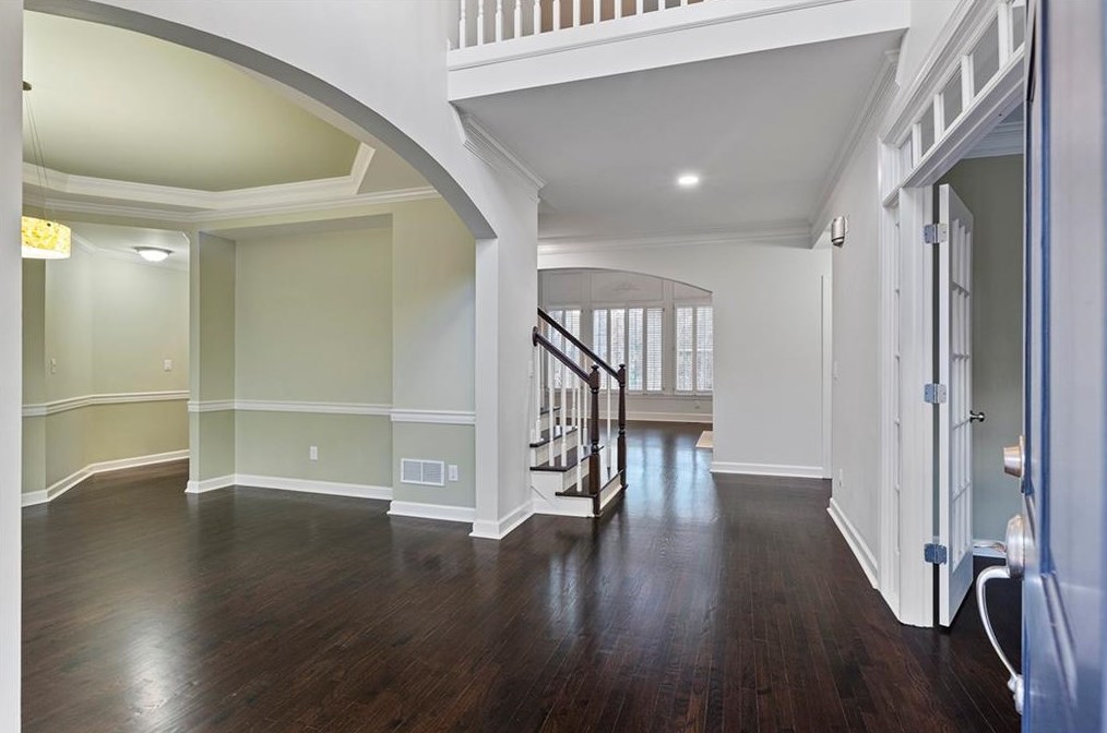 724 Vinings Estates Dr Se, Mableton, GA 30126