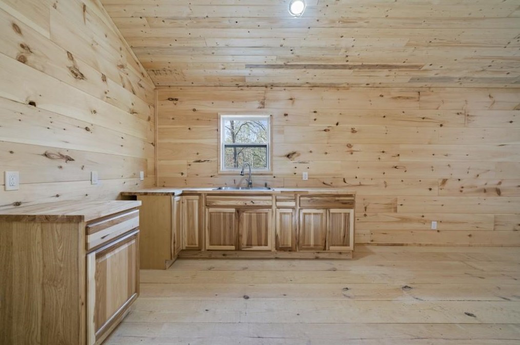 282 Armor Way, Ellijay, GA 30540
