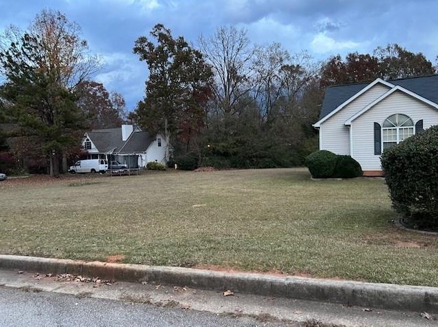 108 Moonlight Ct, Jackson, GA 30233